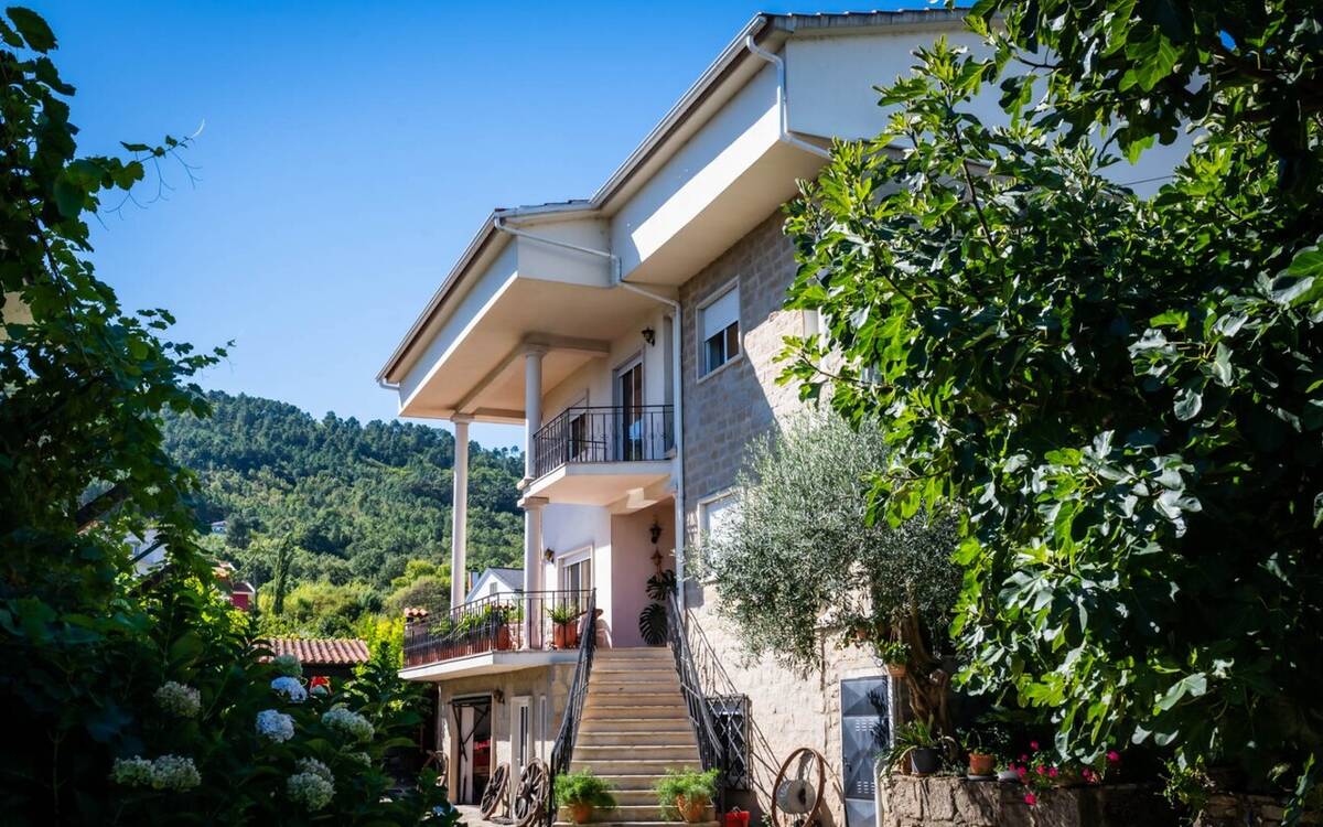 Gebäude in Prop. Total ohne Stockwerke oder Unterteilungen. Unabhängige Nutzung.