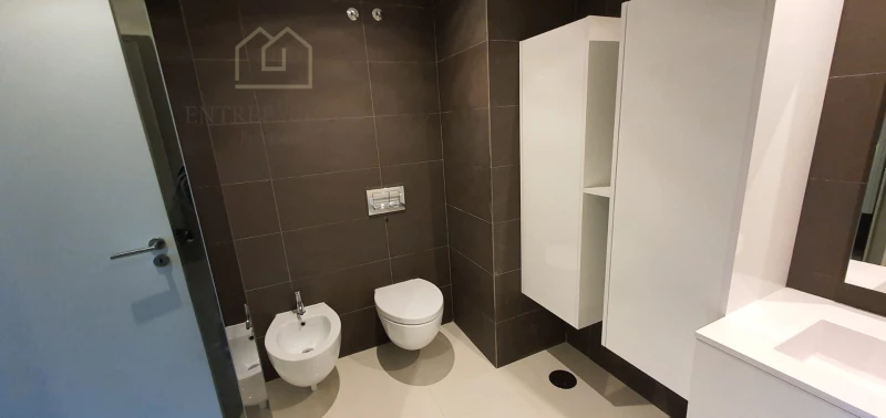 APARTAMENTO T2 PARA ARRENDAR/ALUGAR EDIFÍCIO BOSS LUXURY TOWER - PORTO