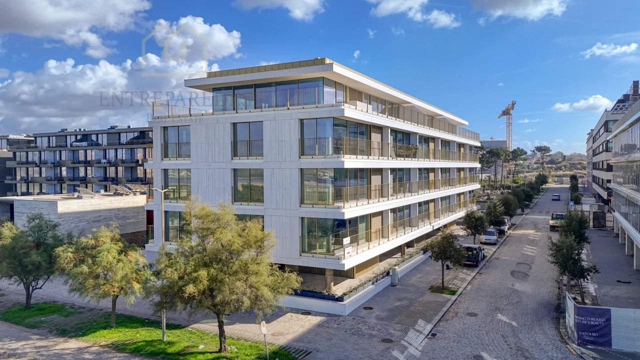 APARTAMENTO T2 PARA COMPRAR, JUNTO AO MAR E O RIO COM EXCELENTES ACABAMENTOS EM VILA NOVA DE GAIA M