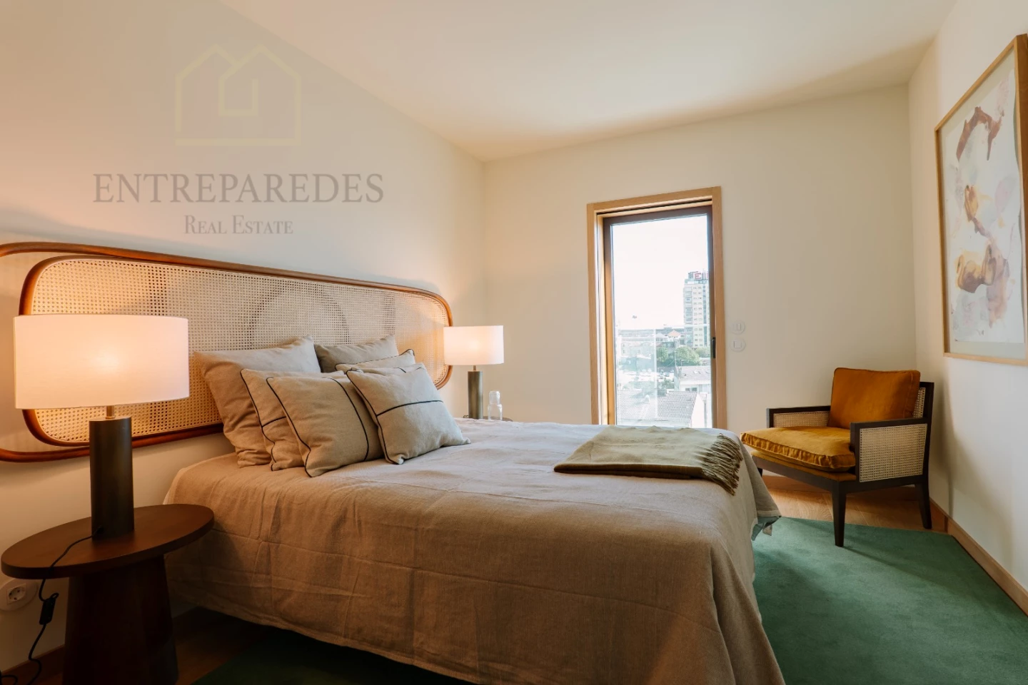 APARTAMENTO T1 COM TERRAÇO PARA COMPRAR NO MODERNO 'PORTO ART'S SQUARE' COM JARDIM - NO ALTO DAS FONTINHA - PORTO