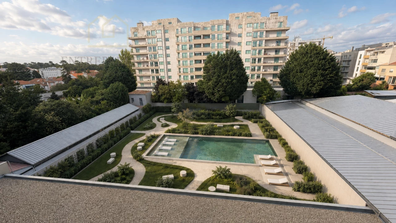 APARTAMENTO T1 COM LUGAR DE GARAGEM E TERRAÇO DE 30,75M2 PARA COMPRAR - ANTERO DE QUENTAL, NO PORTO