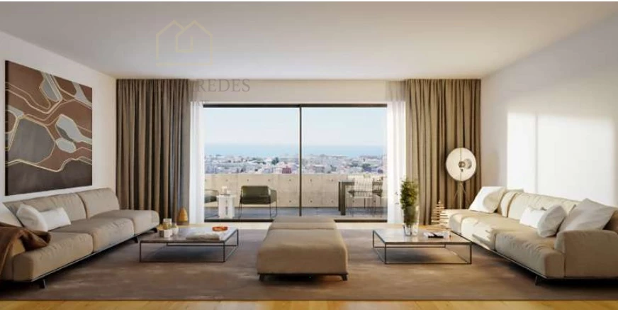 APARTAMENTO T4 PARA COMPRAR EM LEÇA DA PALMEIRA - PORTO | CONDOMÍNIO FECHADO | VARANDA