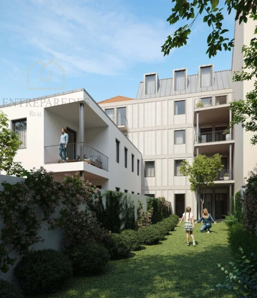 3 BEDROOM DUPLEX APARTMENT IN CEDOFEITA CHARMING APARTMENTS, FOR SALE IN THE HISTORIC AREA OF PORTO