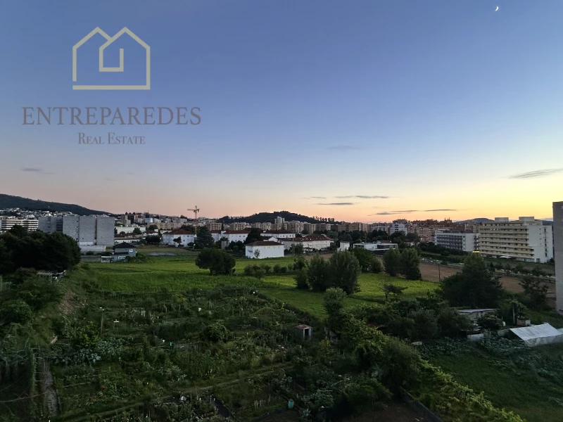 LUXURY 3 BEDROOM FLAT WITH BALCONY FOR SALE IN NOGUEIRÓ - BRAGA