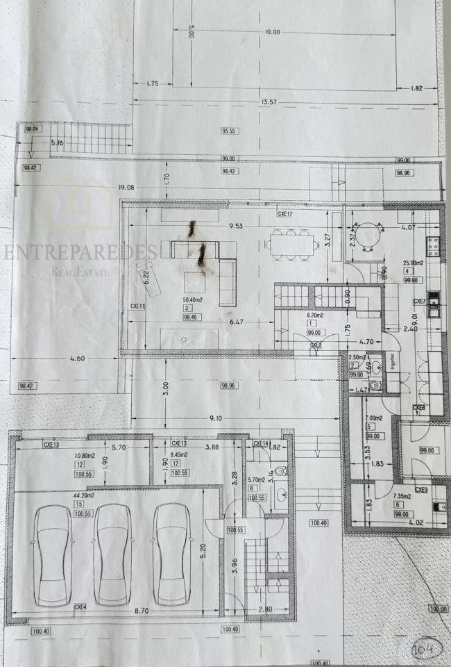 MORADIA ÚNICA T3 + EDIFÍCIO DE ESCRITÓRIOS INDEPENDENTE | PISCINA | VISTAS PORTO | VILA NOVA DE GAIA PARA COMPRAR.