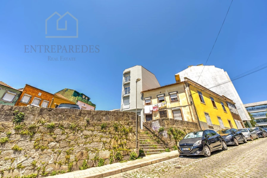 APARTAMENTO T3 DUPLEX PARA COMPRAR NO BONFIM, PORTO | PARA INVESTIDORES