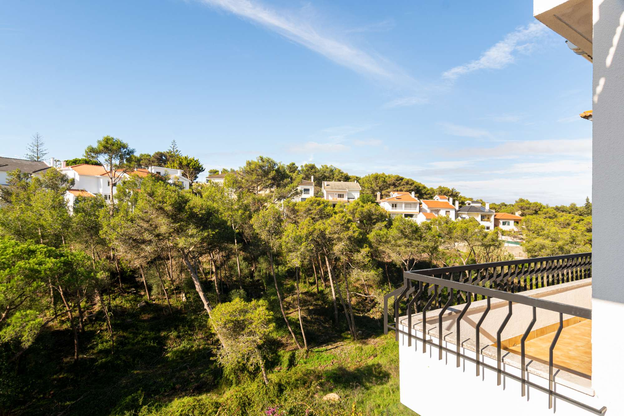 Furnished and equipped 2-bedroom flat for rent in Cascais