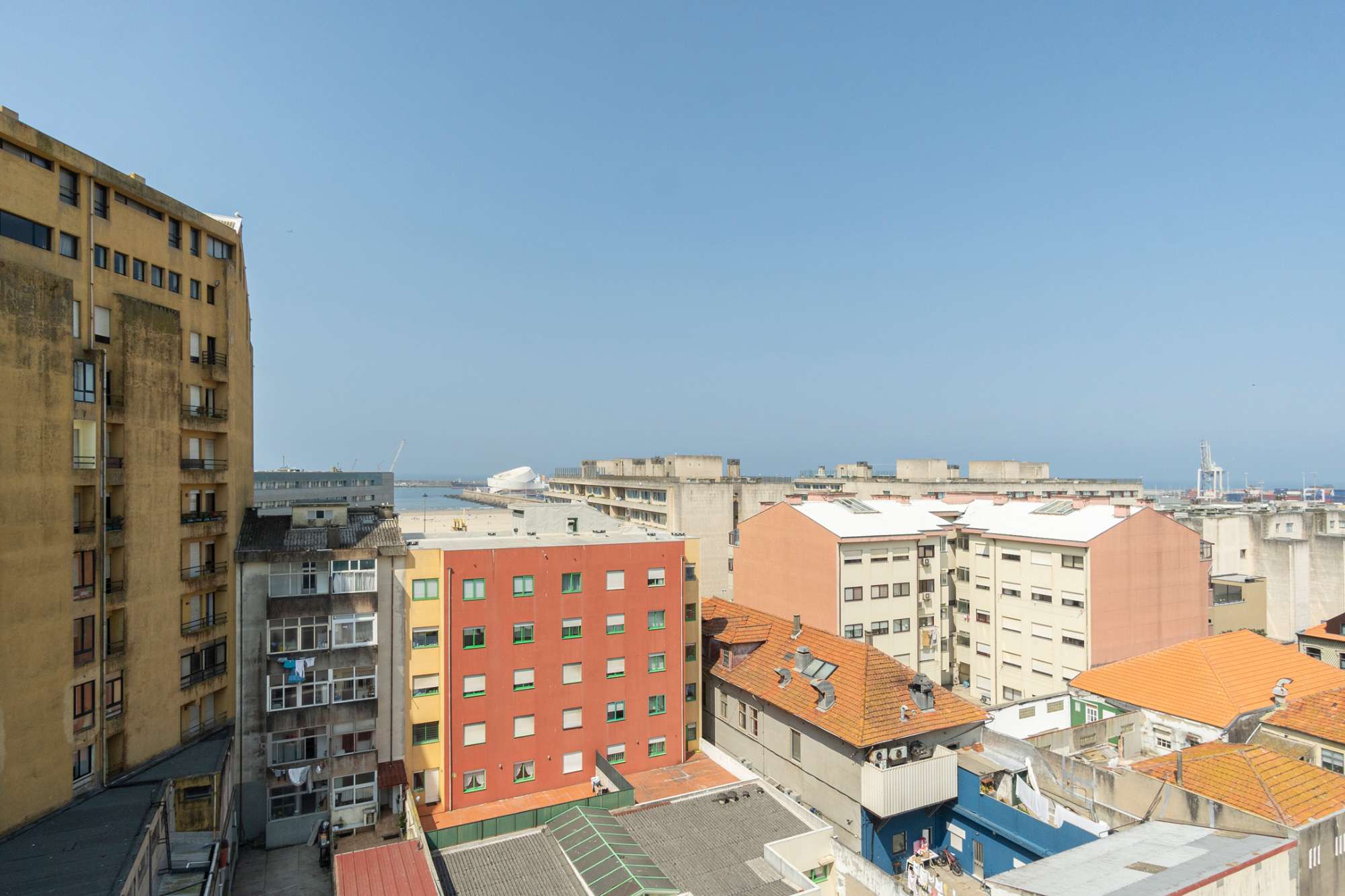 2+1-bedroom apartment with sea views in Matosinhos