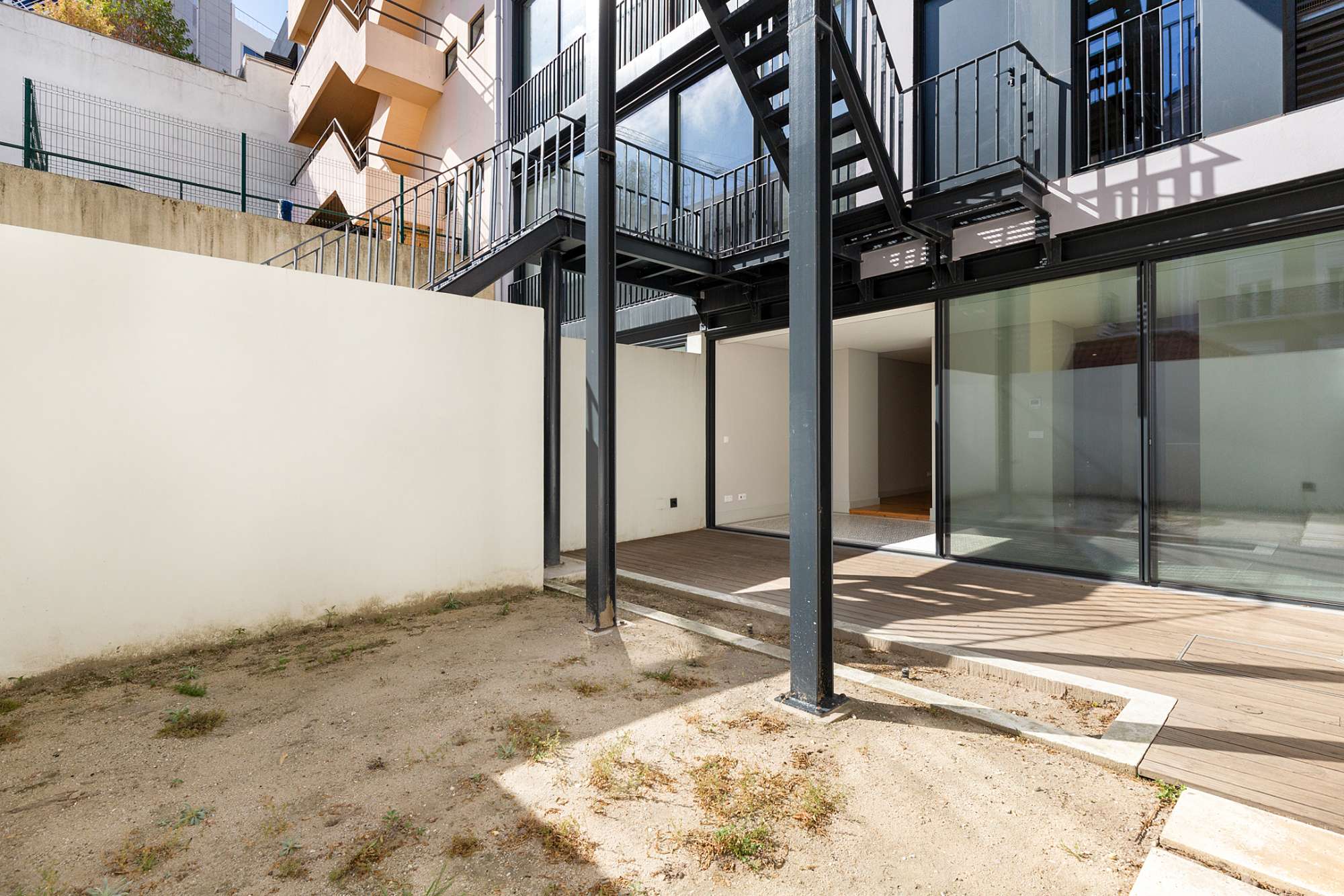 1+2 bedroom apartment with garden near Marquês de Pombal, Lisboa