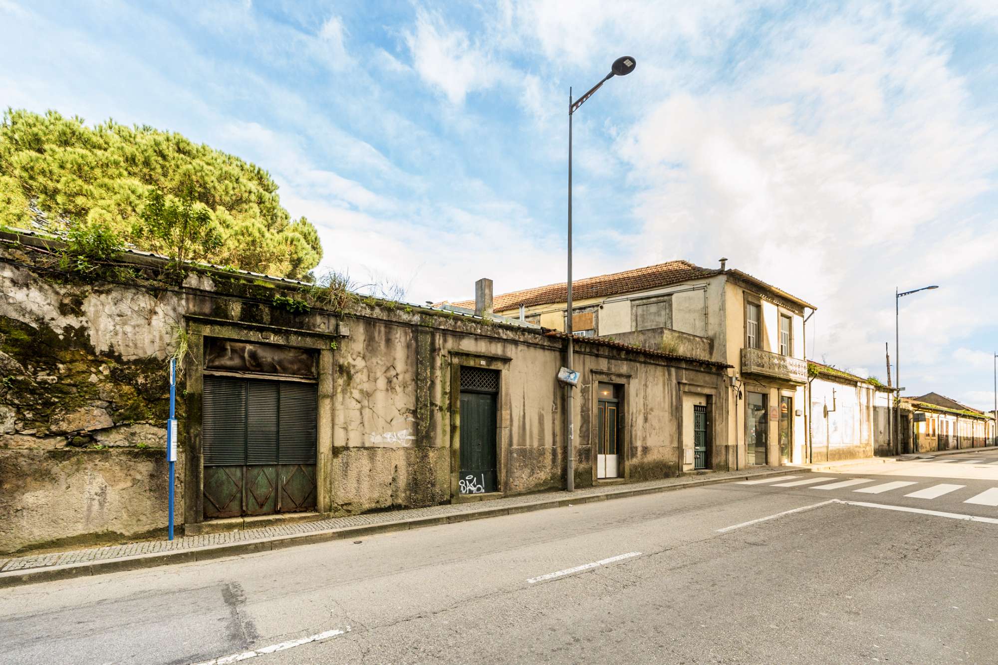 Land for sale in Vila Nova de Gaia, Portugal — €610,000