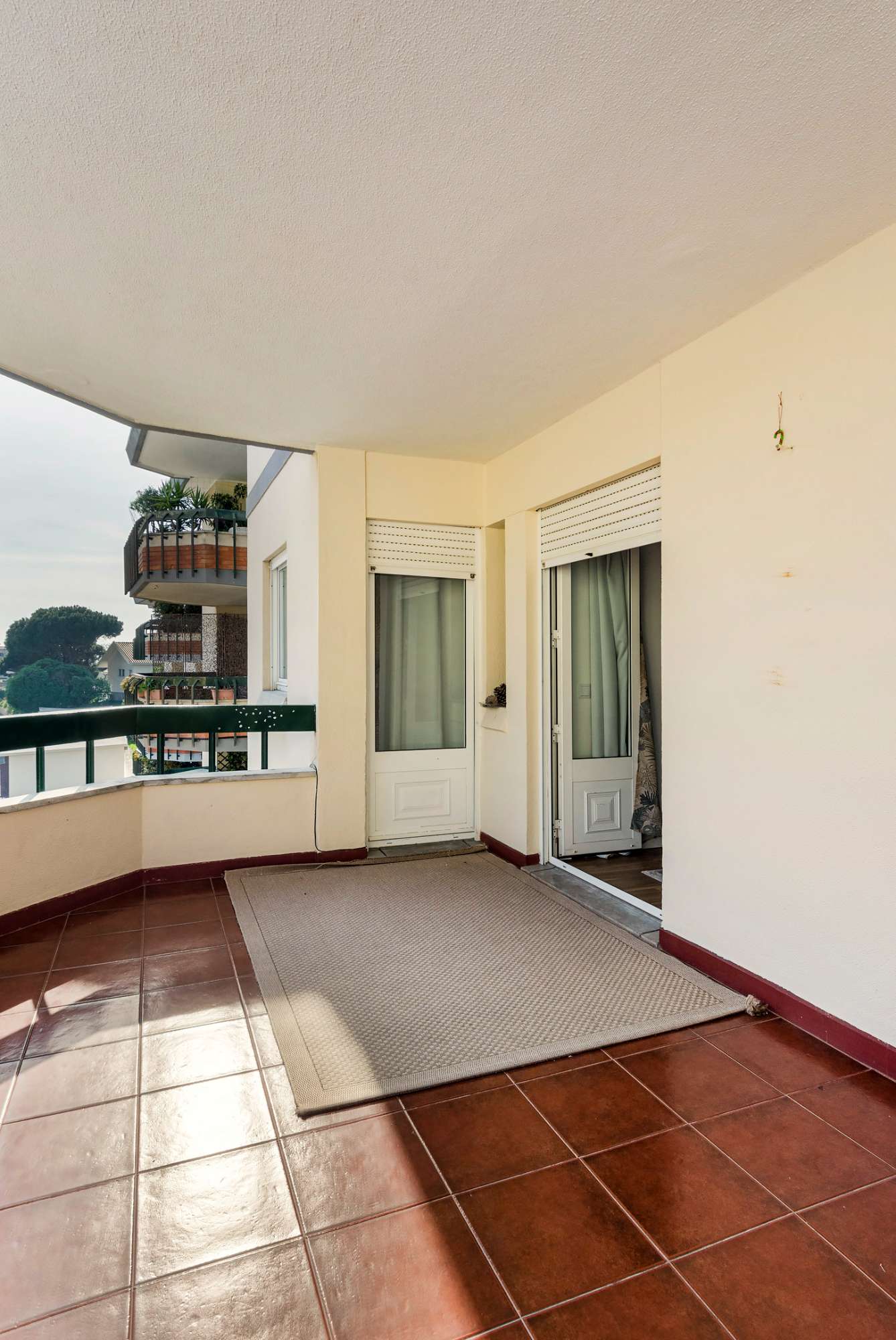 3 bedroom apartment with balcony near the center of Cascais