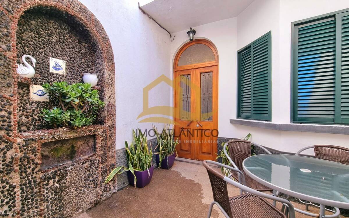 4 bedroom villa located in the center of Funchal