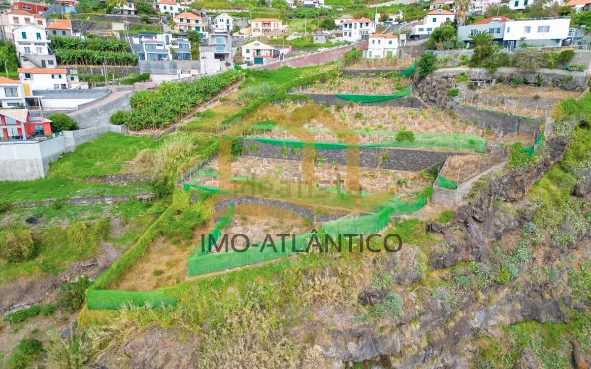 Terreno en primera línea de mar - Ribeira Brava