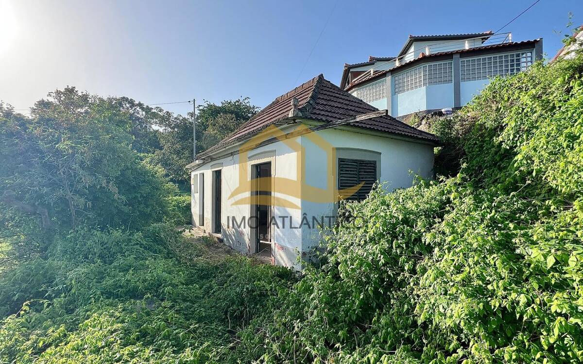 Moradia T1 para recuperar localizada em Gaula