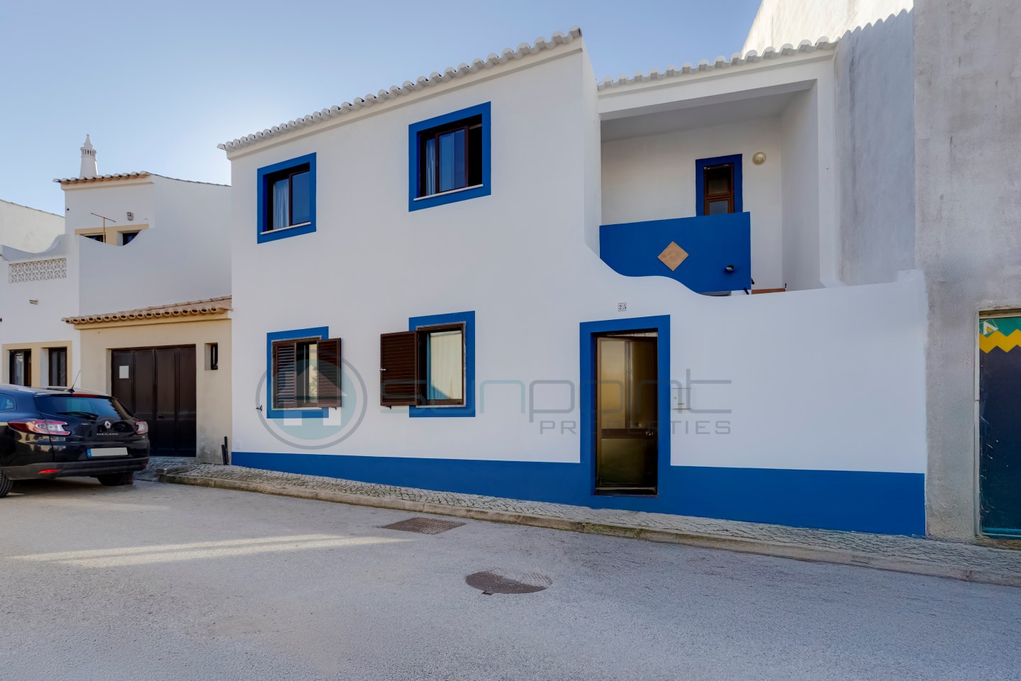 3-Bedroom Duplex House in Vila do Bispo — Coastal Gem