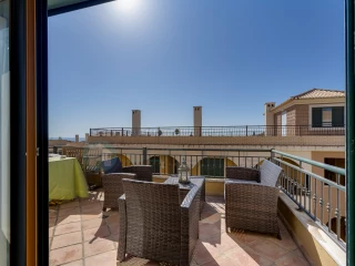 2-Bedroom Apartment with Sea Views in Burgau