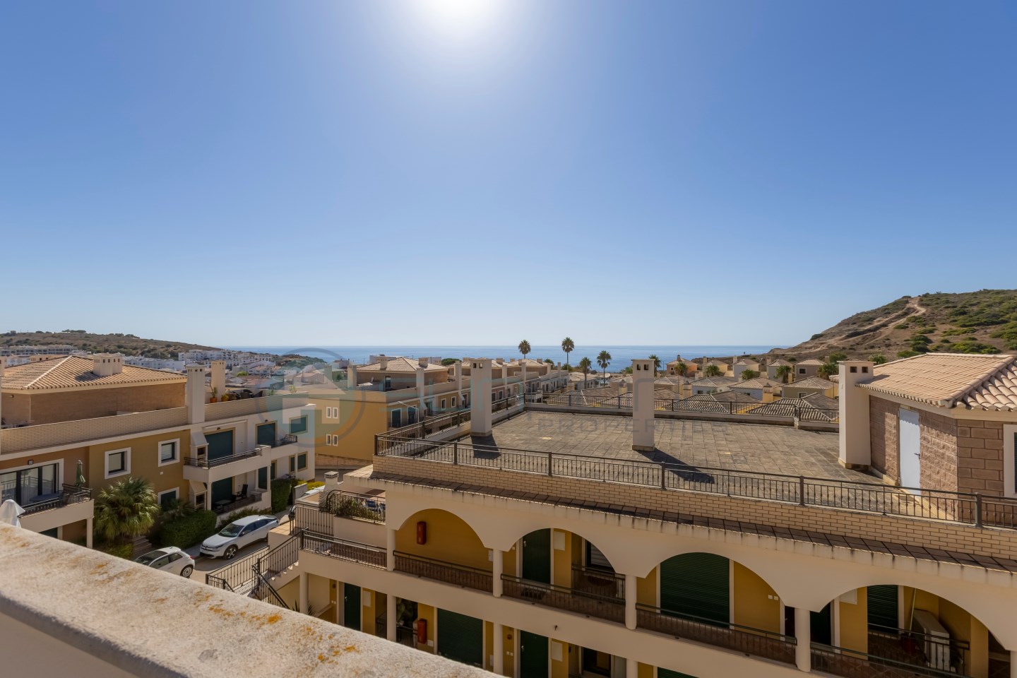 2-Bedroom Apartment with Sea Views in Burgau