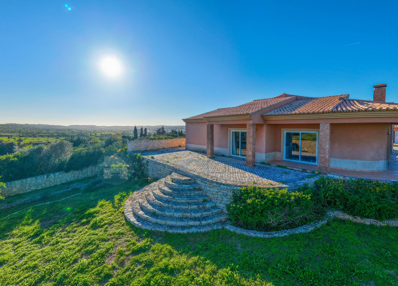 Spacious T3 Detached House in Lagos with Mountain Views