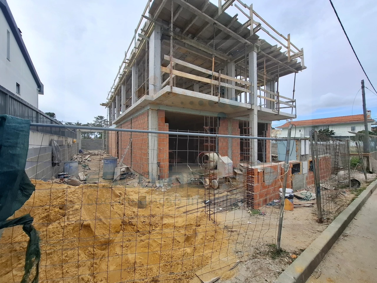 Chalet T3 de Obra Nueva en Fernão Ferro – Seixal