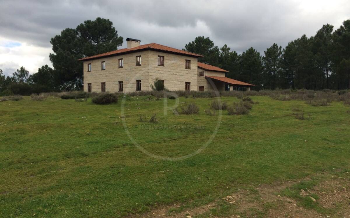 S. José Farm with 23.900 m2 of Total Area