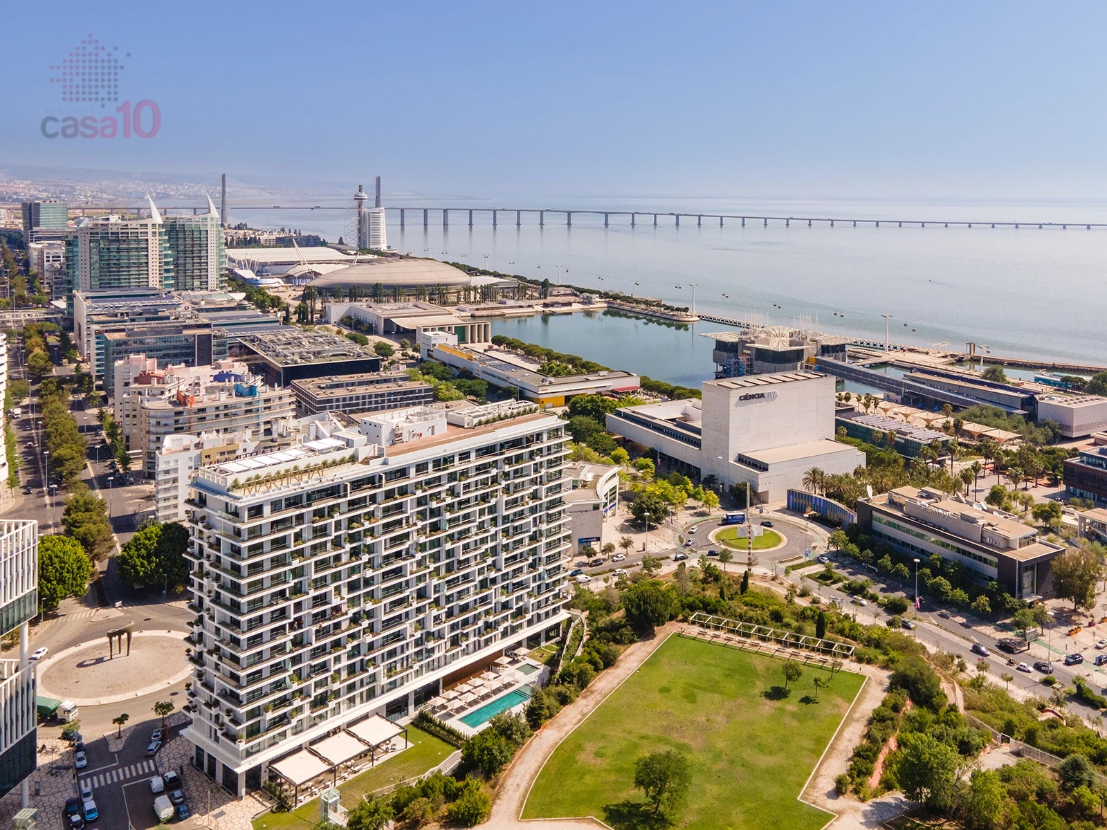 Luxury 3-bedroom Apartment in Parque das Nações — Modernity
