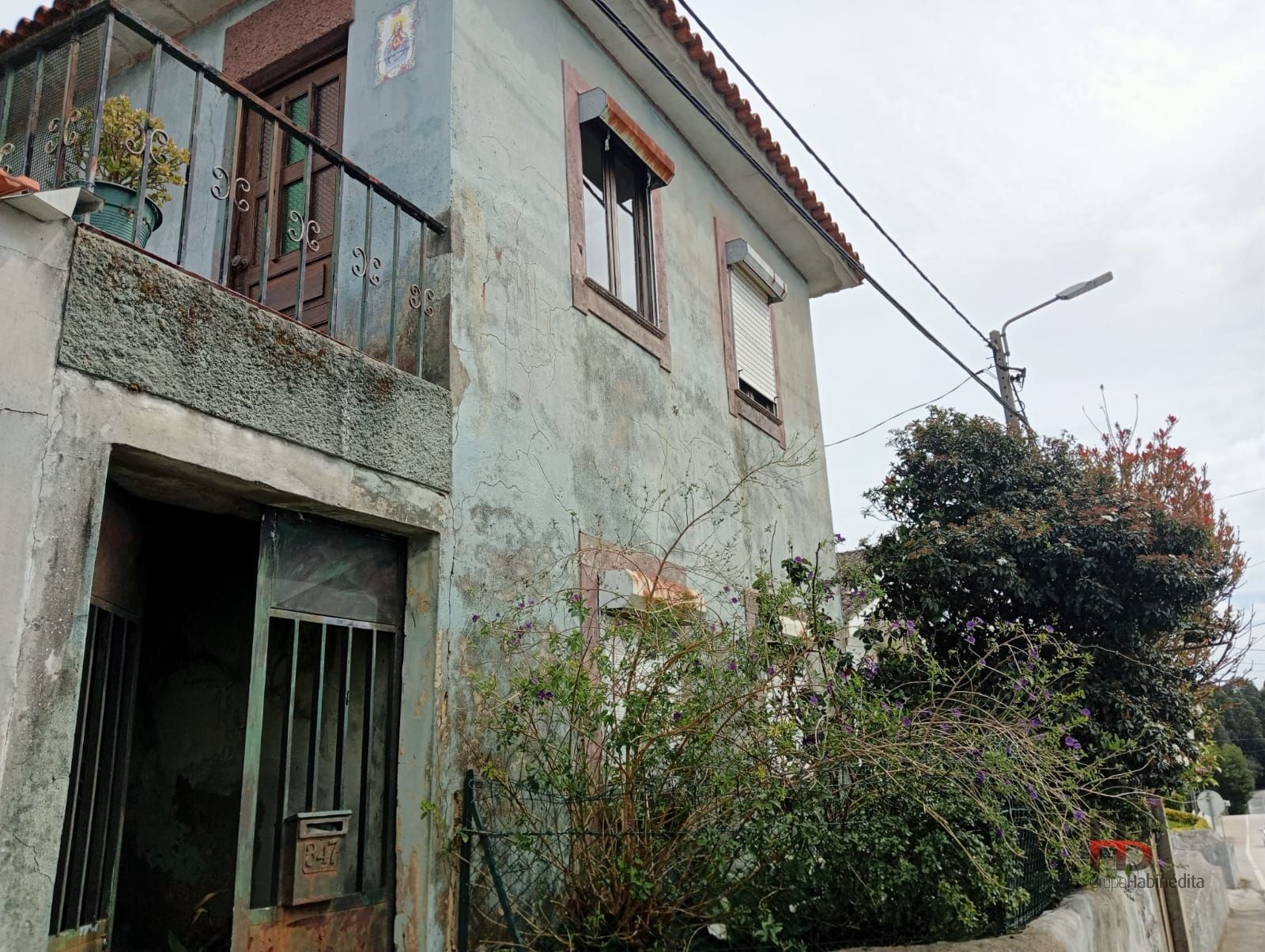 4-Bedroom Detached Villa for Renovation in Rio Meão