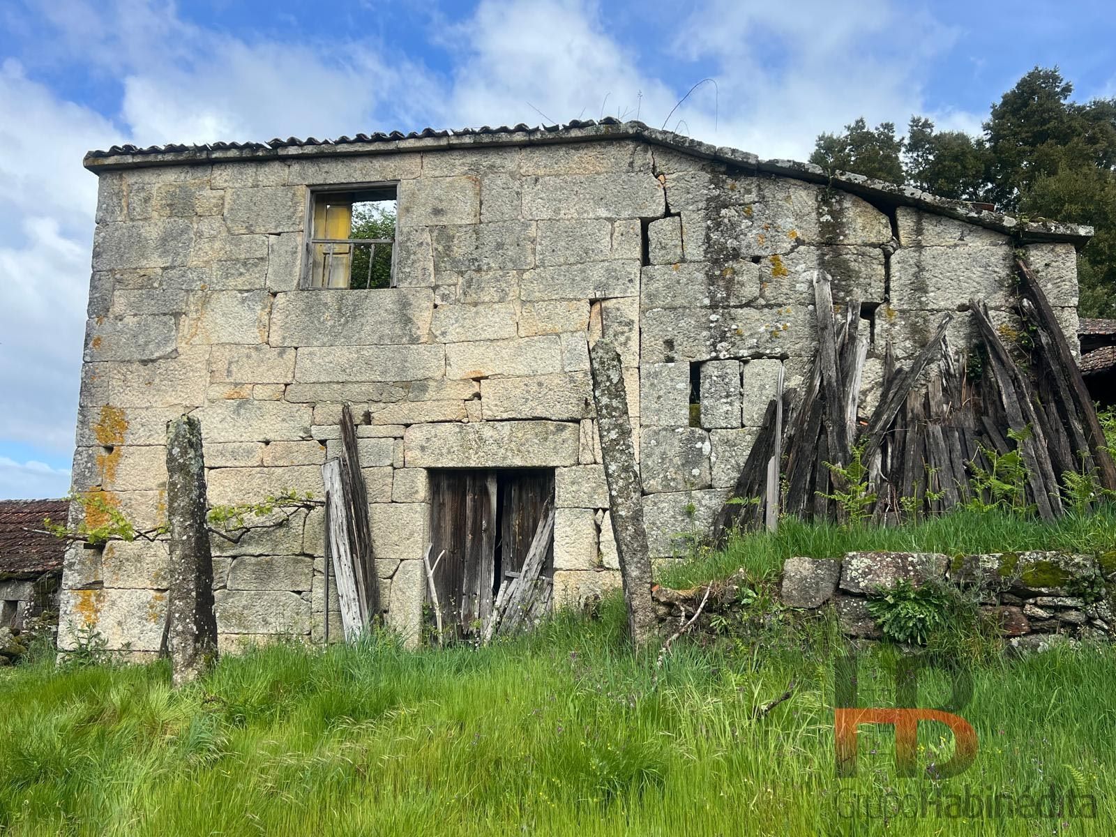 Historic 3-Bedroom Property in Vouzela, Viseu