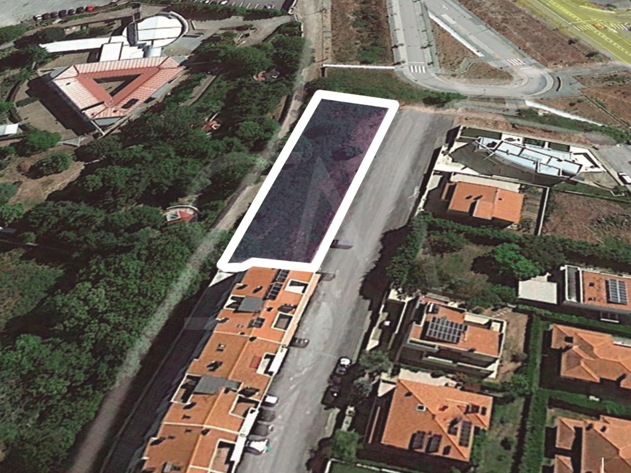 Lotes para 40 fogos na Guarda — Investimento Premium