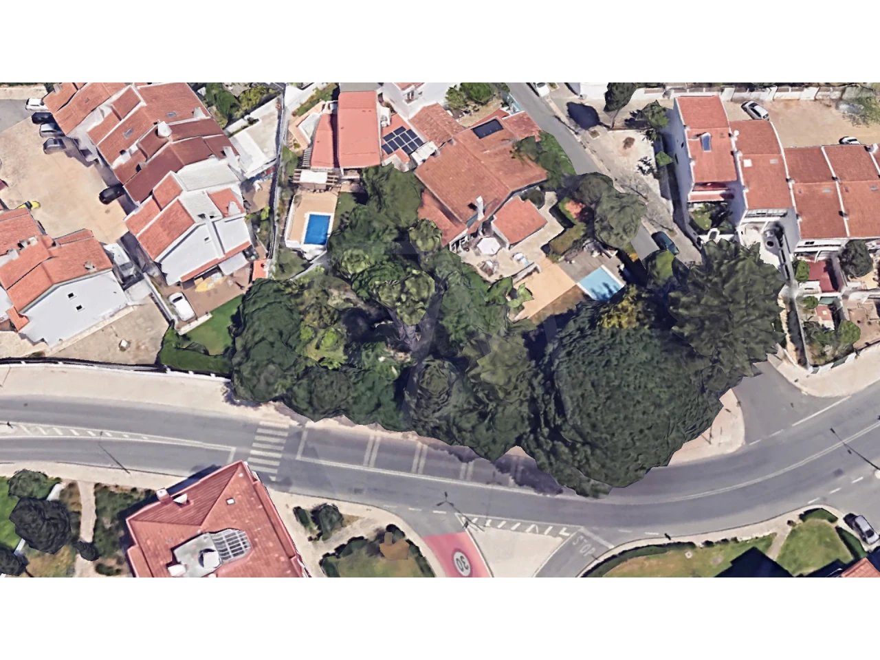 Terreno Urbano de Prestígio em Carcavelos - Oportunidade
