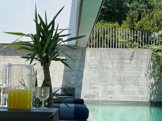 Maison 4 chambres avec piscine à Carnaxide — Raffinement