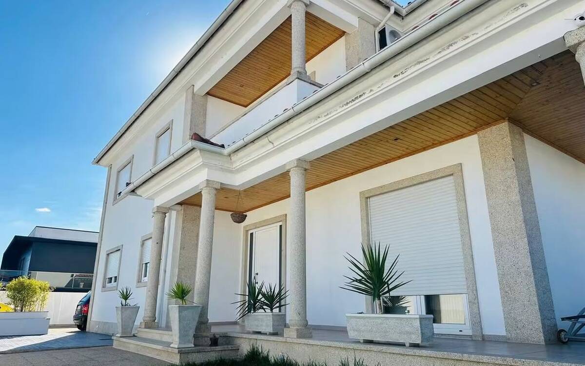 3-Bedroom Detached House in Vale de Anta