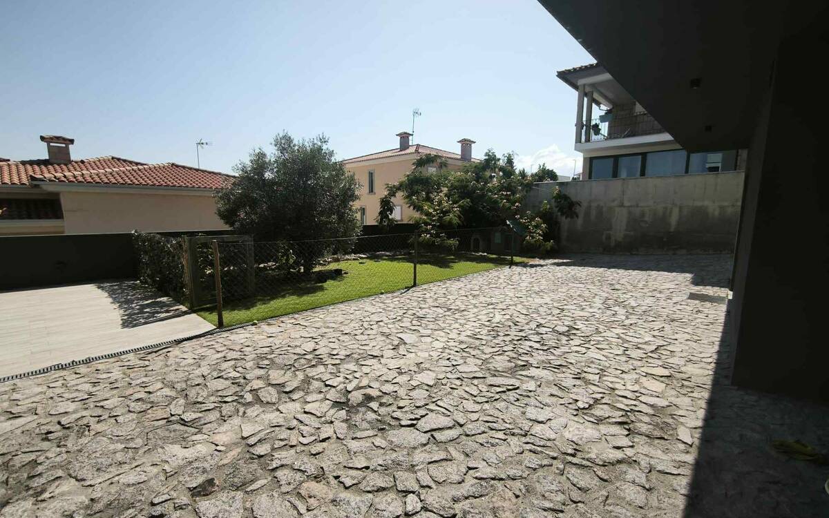 3-Bedroom House in Chaves